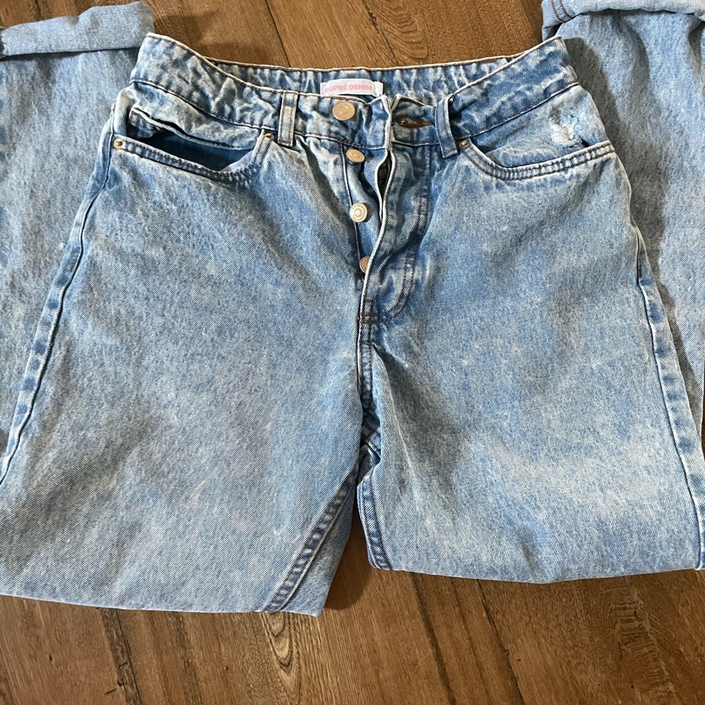 Acid wash mom jeans